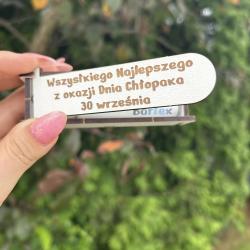 Pudełko na latarkę z dedykacją na Dzień Chłopaka