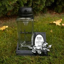 Znicz solarny z dedykacją LED na grób z napisem...