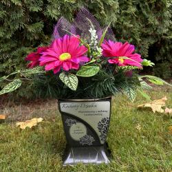 Misa donica nagrobna na kwiaty z dedykacją na grób