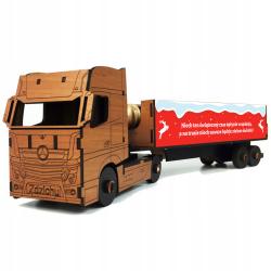 Drewniany tir z logo firmowym prezent...