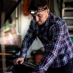 Latarka czołowa COB z imieniem prezent dla...