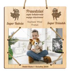 Drewniana ramka na zdjęcie dla Babci i Dziadka...