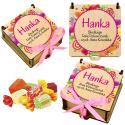Drewniane pudełko na słodycze z imieniem na Dzień Dziewczynek