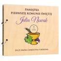 Drewniany album z kielichem pamiątka Pierwszej Komunii Świętej
