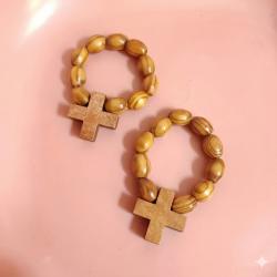 Drewniany różaniec na palec krzyżyk komunia...