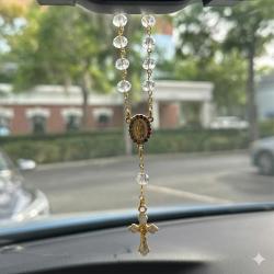 Różaniec do auta złoty medalik krzyż kryształki