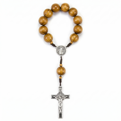 Różaniec do auta drewniane koraliki krzyż medalik