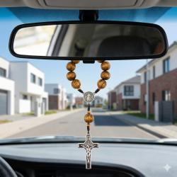 Różaniec do auta drewniane koraliki krzyż medalik