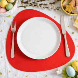 Podkładka na stół pod talerz i sztućce czerwona