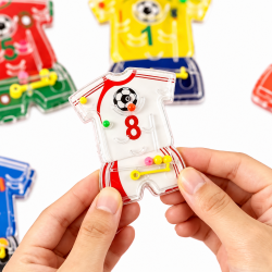 Gra zręcznościowa piłkarska pinball labirynt z...