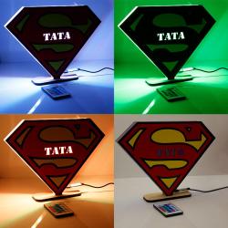 Lampka RGB Super Tata prezent LED na Dzień Ojca...